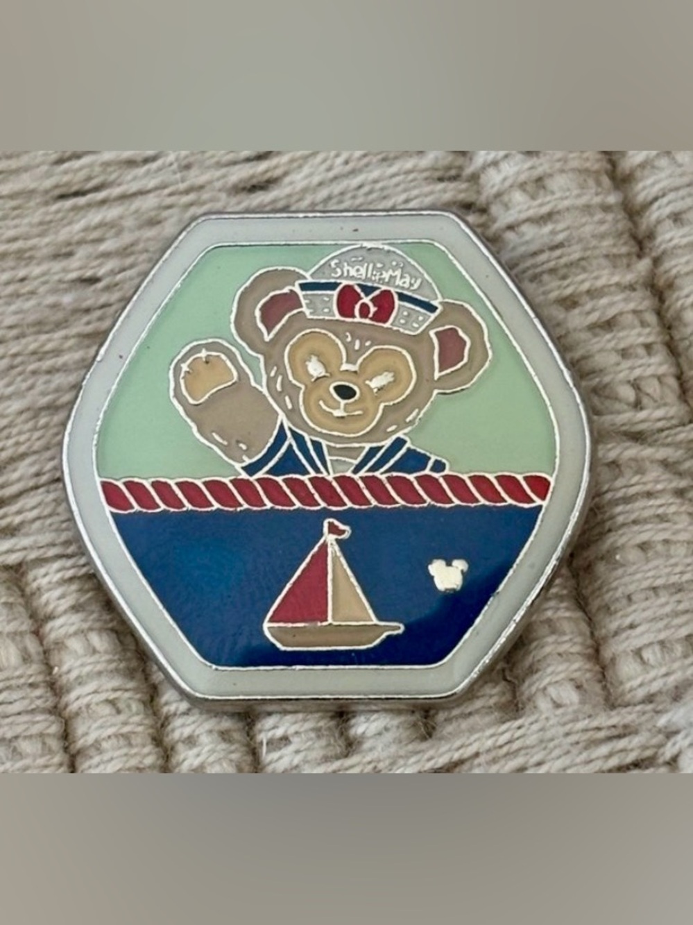 DISNEY 2015 Hong Kong Disneyland ShellieMay Ferris Wheel Completer Pin